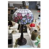 Tyffany Style Lamp 