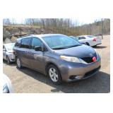11 Toyota Sienna 