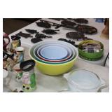 Pyrex Nesting Bowls