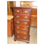 Gentleman's Chest