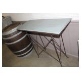 Metal Leg Table