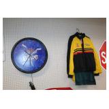 Clock, Racing Clothes
