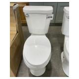 Standard Elongated Toilet in White