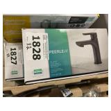 Peerless, Matt black bath faucet x2