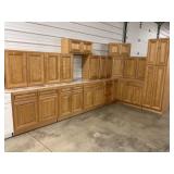 15pc. Silvercreek Mocha Maple 30" Kitchen