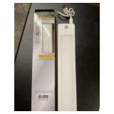 Defiantï¿½ Color-Changing Task Light x 2 Cases