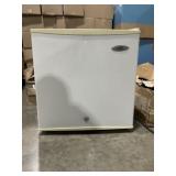 SPT® 19" Mini Fridge/Freezer in White