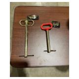 (5) Assorted Size Hitch Pins for One Money