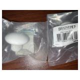 Bag of (12) 1-1/2" Plastic Knobs in White