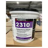 Case Roberts® 2310 Resilient Flooring Adhesive x 4