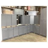 15pc. Silvercreek Platinum Shaker 36' Kitchen