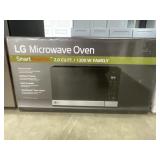 LG 2.0Cu Ft Family Size Microwave Oven
