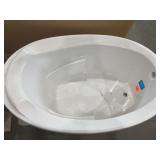 Hydro Systems 60' x 40' Oval Bathtub in White