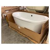 Jacuzzi 65' x 35.5' White Freestanding Bathtub