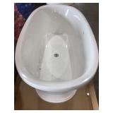 66' x 33' Freestanding Acquabella Bathtub in White