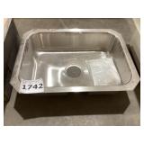 23.5" x 18" Undermount Single Bowl Sink in SS