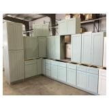 15pc. Silvercreek Fresh Sage Shaker 42" Kitchen