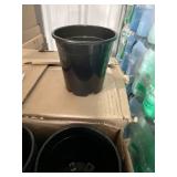Case of (475) Quart Size Plastic Planters
