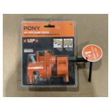 Pony 1/2' Pipe Clamp Fixture