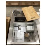 33" Dbl Bowl Farmhouse Sink with Accessories in SS