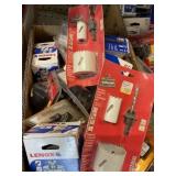 Mixed Brand Hole Saws and Arbors x 1 box