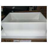 30" x 18" Single Bowl Fireclay Sink in White