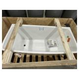 58"W Freestanding Bathtub in Gloss White