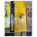DeWaltï¿½ Universal Attachment Edger