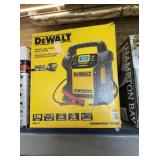 DeWaltï¿½ Portable Jump Starter