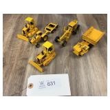 Qty. 6, John Deere Construction Equip., Metal, 1/6