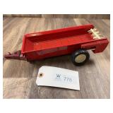 Manure Spreader, Ertl, 1/16 Scale