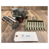 Gleaner Combine with Cron and Drapper Head, Ertl,