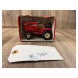 Cub Cadet Lawn and Garden Tractor, Ertl, 1/16 Scal