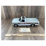 ERTL Case IH Ford Pickup Truck