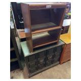 Oak Cabinet 32"Wx16Dx47H w/Microwave Cart