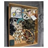 Mixed Necklaces, Beads, And Pendants