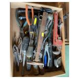 Mixed Pliers, Screwdrivers, And Wrenches