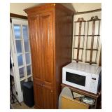 Media Cabinet and Contents - Yamaha MG12XU 12-Chan