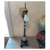 Antique-Style Metal Table Lamp