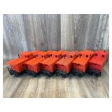 Qty 6 Kusan cabooses, plastic