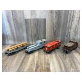 Lionel utility car, 2 cabooses, flatbed log carrie