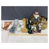 Towel Rack, Curtain hooks, Bags, Bookends, Mirror