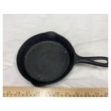 Wagner 3 D Cast Iron Skillet  6 1/2'