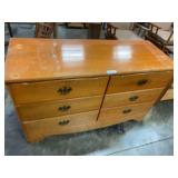 6 Drawer Dresser  50' x 19' x 31'H