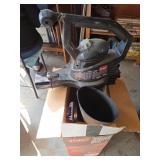Toro Electric Super Blower/Vac w Attachments