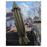 Patio Umbrella 7' w Base