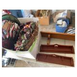 3 Wall Shelves & Box of D©cor