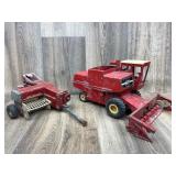 New Holland Baler & MF Combine 1:16 Scale