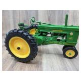 JD 60 FFA 2002 Ohio Foundation Tractor ERTL 1:16 S