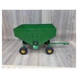 JD Gravity Wagon ERTL 1:16 Scale